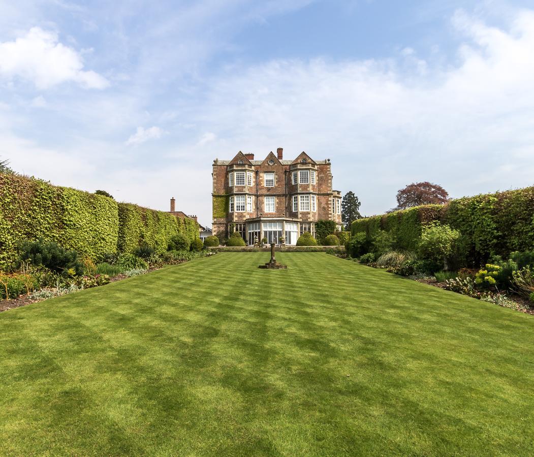Goldsborough Hall Knaresborough Bagian luar foto