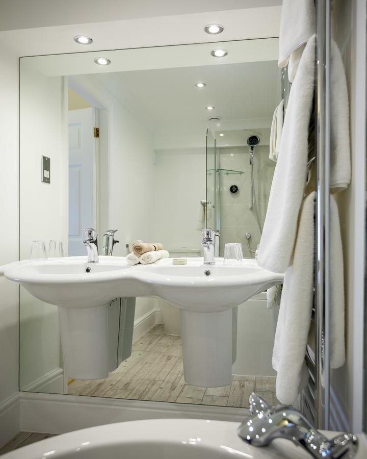 Goldsborough Hall Knaresborough Bagian luar foto